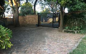 Olive Branch Cottage Off Grid